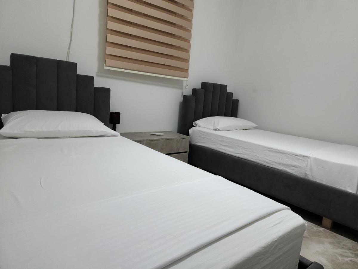 Panorama View Apt, 150M To Beach, 750M Lungo Mare Apartment Vlorë Exterior foto